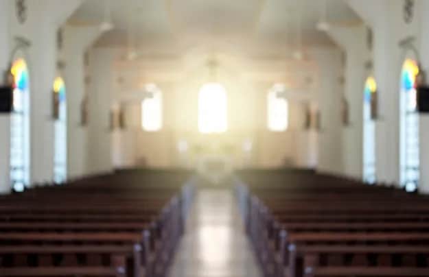 Czy w Nowy Rok trzeba iść do kościoła? Obowiązki i konsekwencje według Kościoła