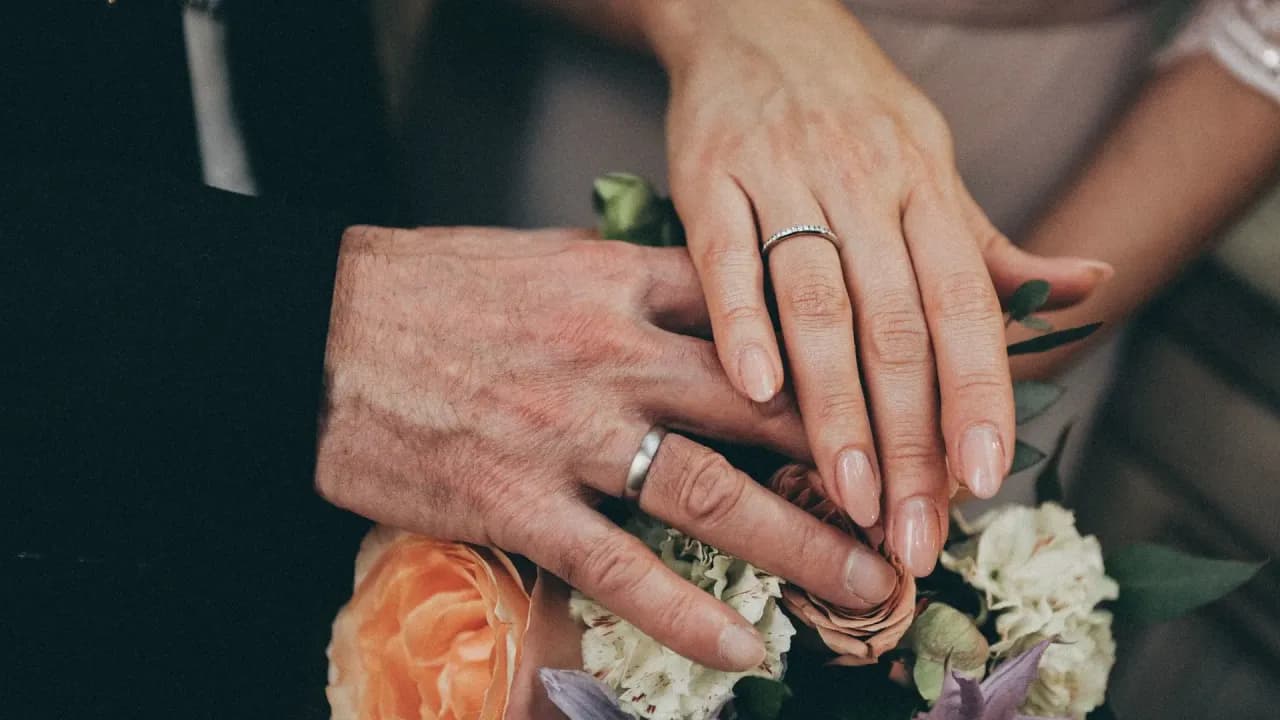 Odnowienie przysięgi małżeńskiej w kościele: kiedy i jak to zrobić?