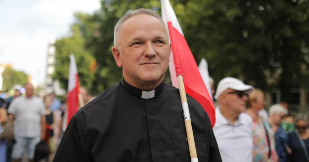 Kiedy ksiądz przechodzi na emeryturę? Wszystko, co musisz wiedzieć o wieku i przepisach