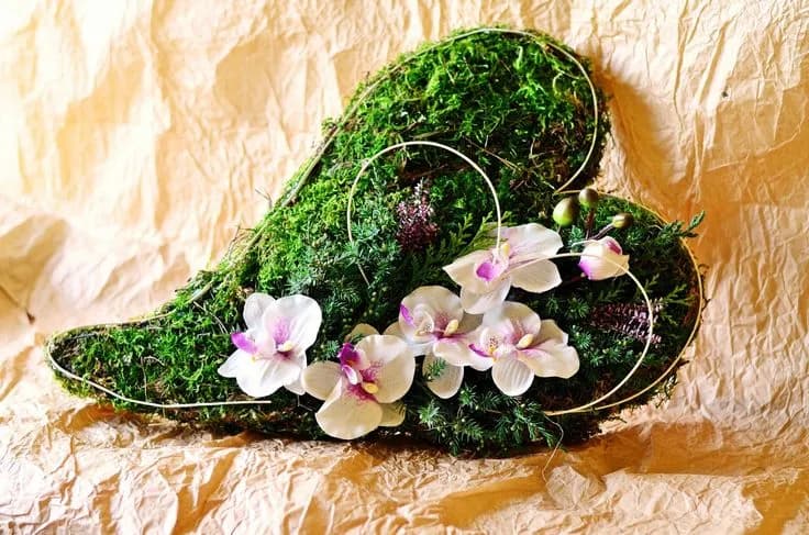 Jak zrobić serce z kwiatów na cmentarz, aby uczcić pamięć bliskich