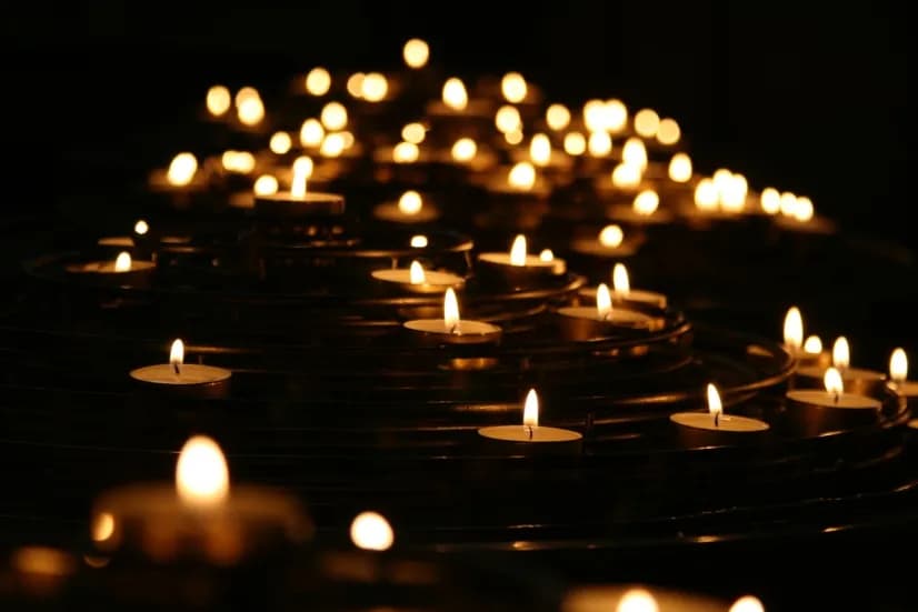 Uczynki miłosierne co do duszy i ciała – poznaj ich znaczenie i przykłady