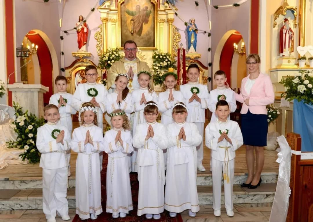 Od kiedy komunia w kościele? Historia i zmiany w praktyce komunii