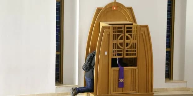 Tajemnica spowiedzi: kiedy nie obowiązuje i co to oznacza dla Ciebie